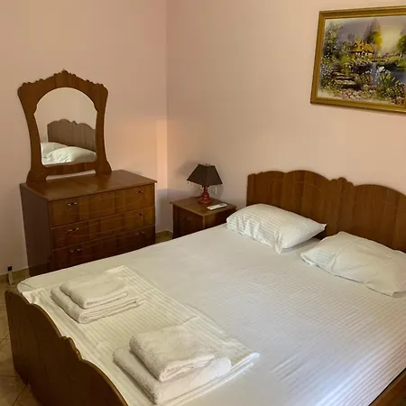 Apartamento 02 *